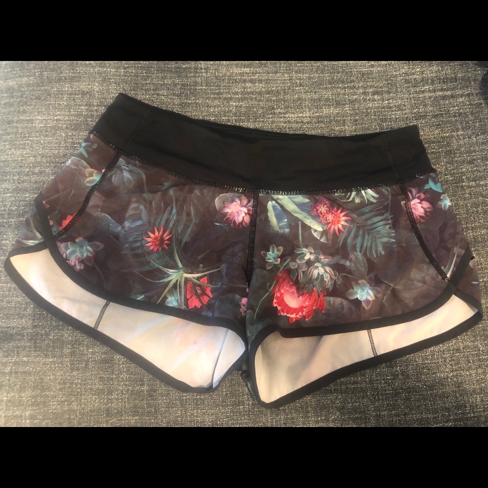 Lululemon shorts, size 6, Curious Jungle pattern